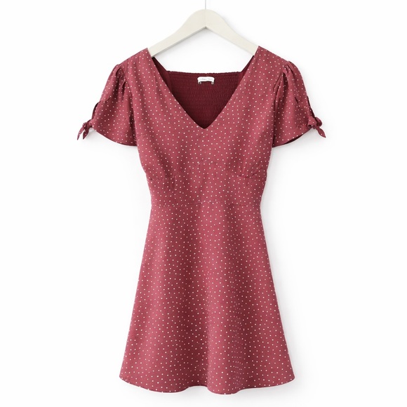 Abercrombie & Fitch Dresses & Skirts - Abercrombie Mauve Polka Dot Fit Flare Mini Dress Smocked Back Pockets Size S